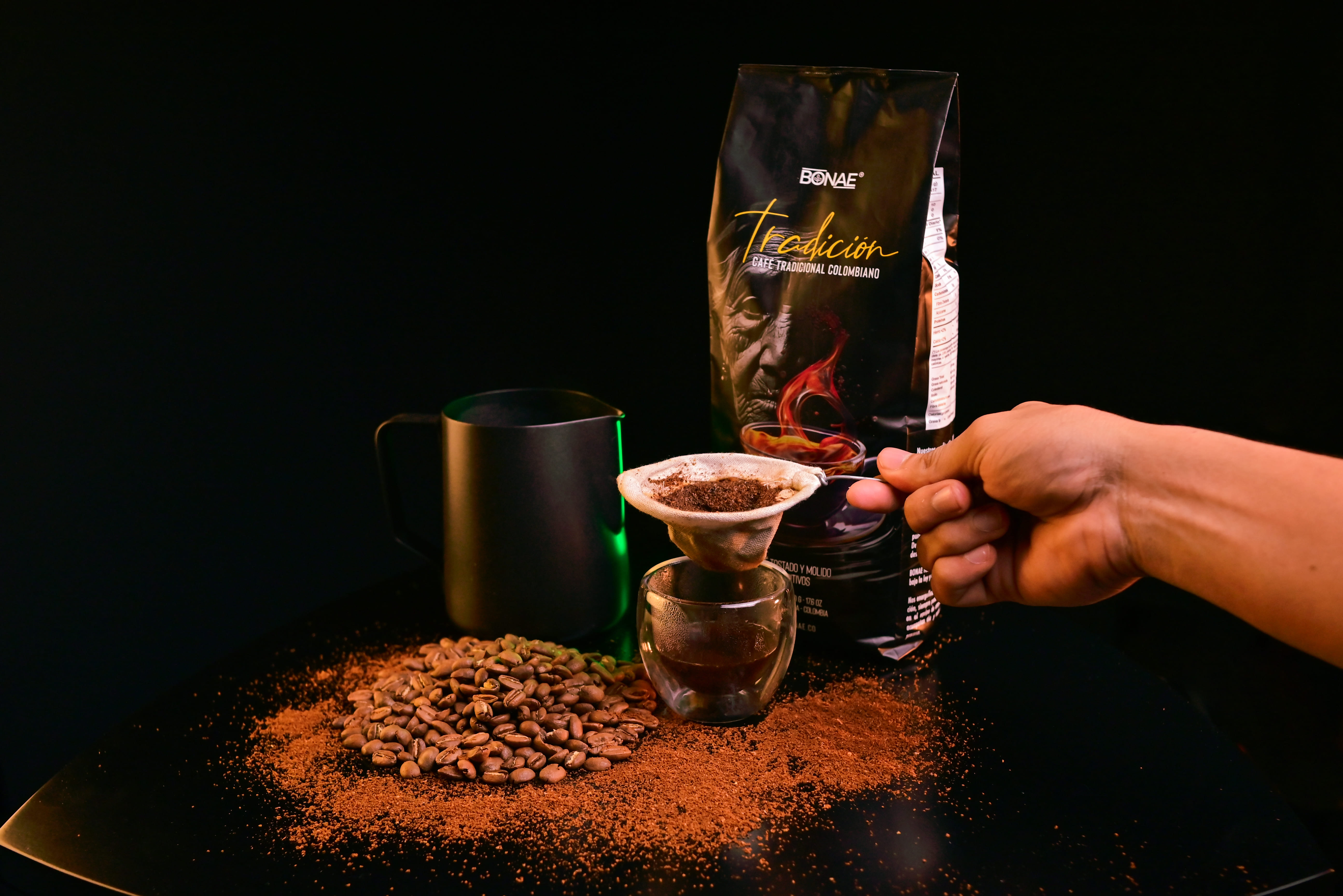 Café tradicional 100% colombiano, tueste alto-intenso